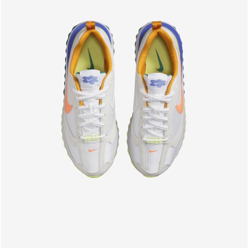 Brand New in Box Nike air max dawn